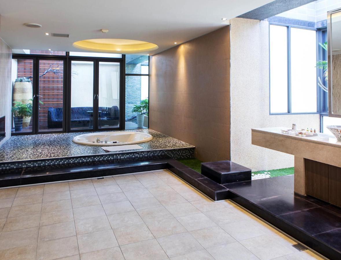 All-Ur Boutique Motel - Kaohsiung Branch Luaran gambar