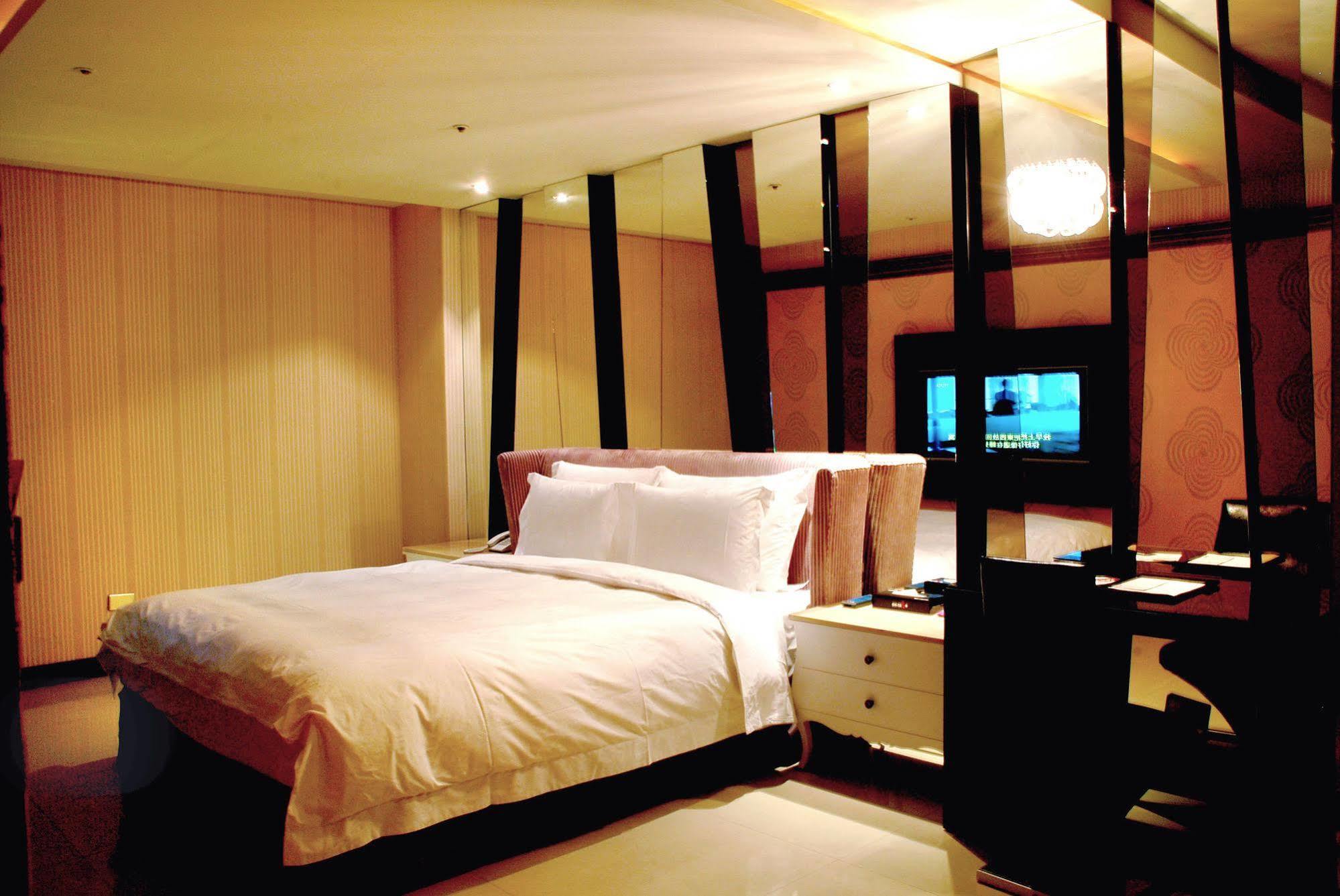 All-Ur Boutique Motel - Kaohsiung Branch Luaran gambar
