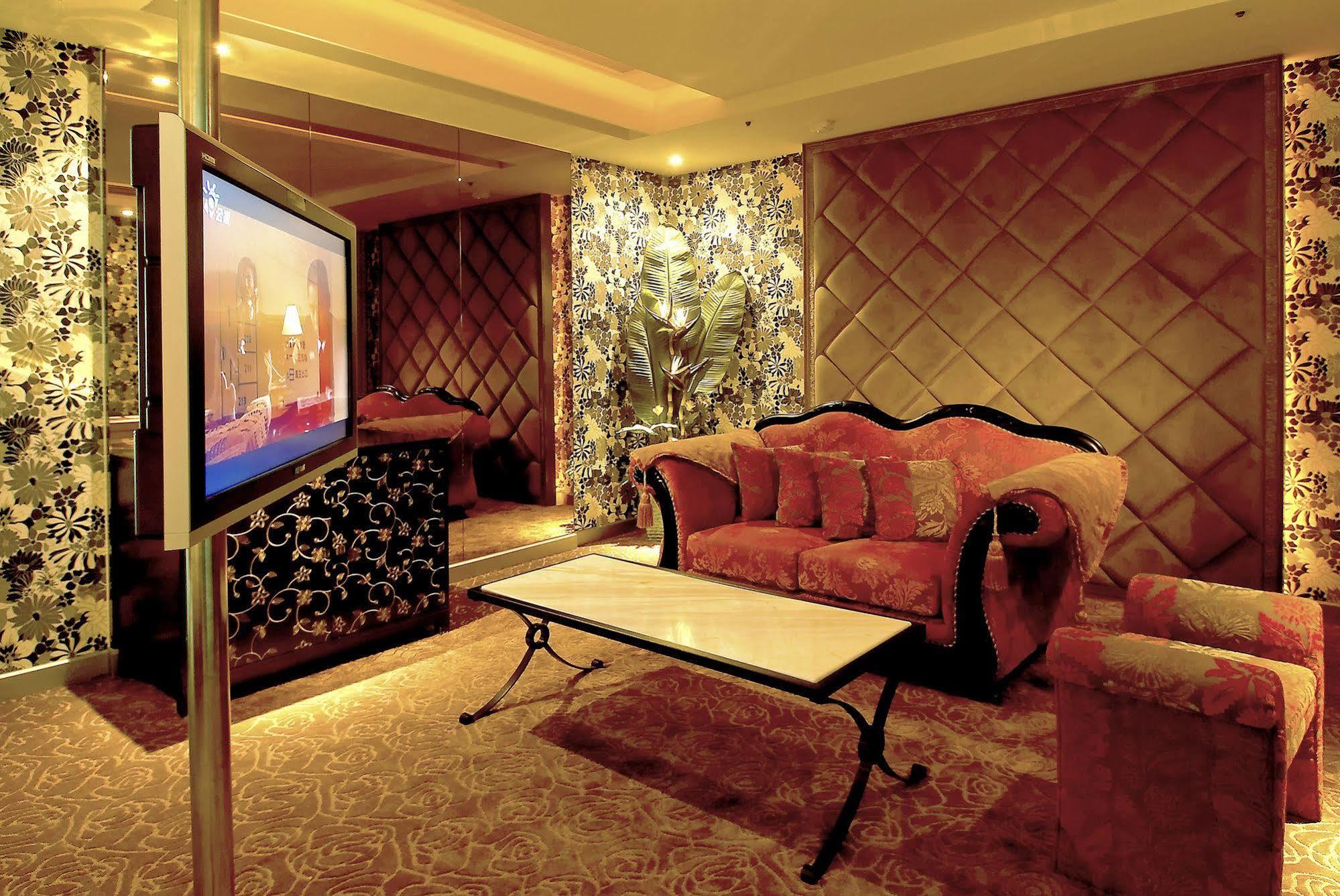 All-Ur Boutique Motel - Kaohsiung Branch Luaran gambar