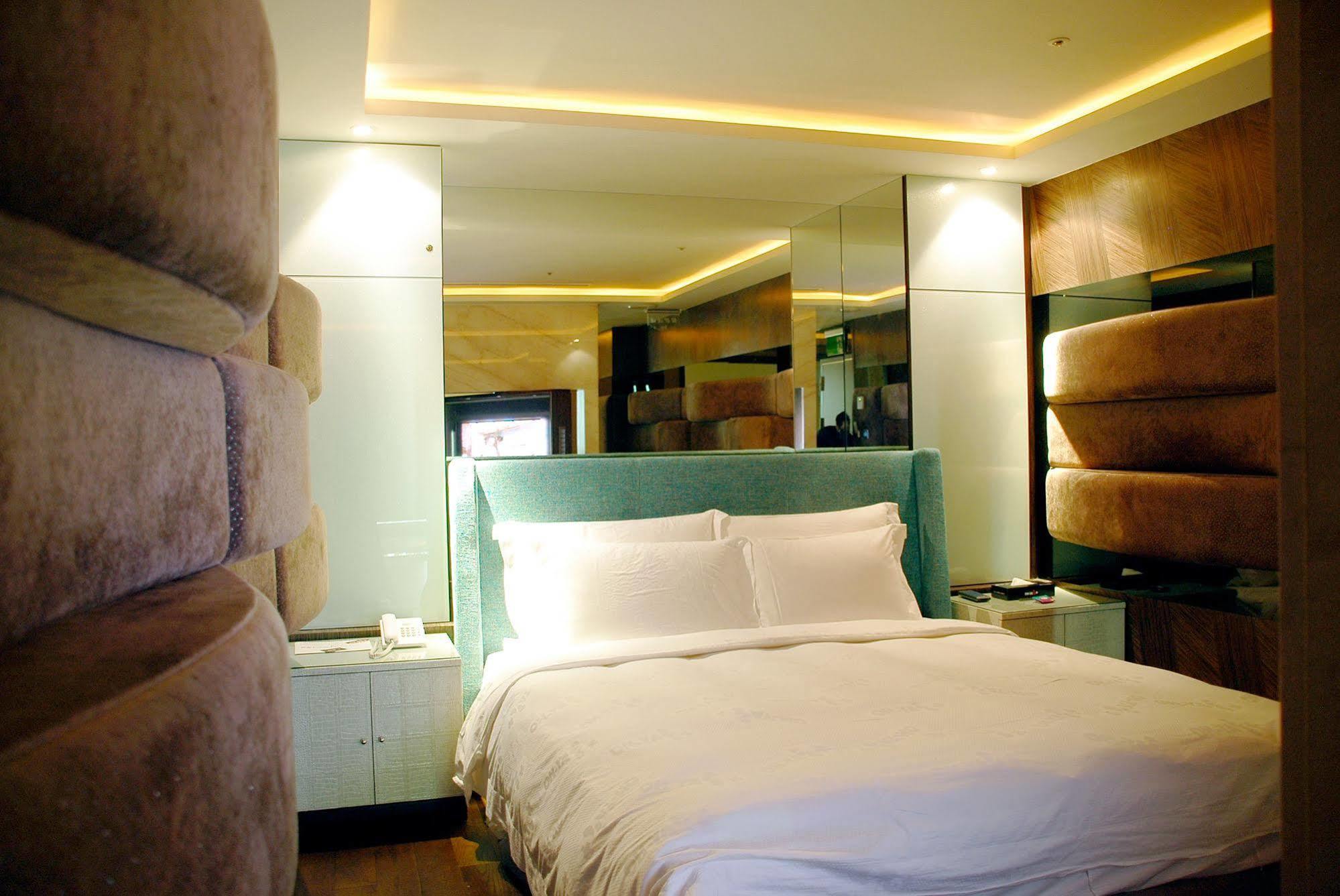 All-Ur Boutique Motel - Kaohsiung Branch Luaran gambar